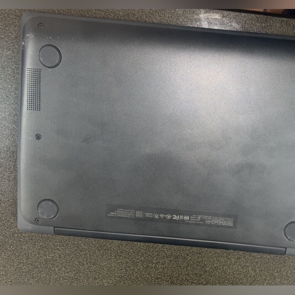 Hp Chromebook excellent condition - Picture 3 of 6